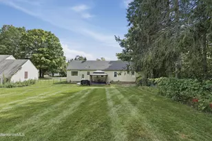 1105 Main St, Dalton, MA 01226 - Photo 46