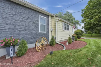 1105 Main St, Dalton, MA 01226 - Photo 4