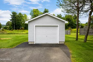180 Doreen St, Pittsfield, MA 01201 - Photo 28