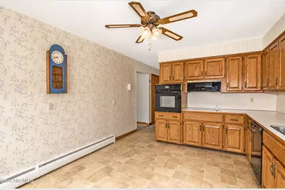 180 Doreen St, Pittsfield, MA 01201 - Photo 8