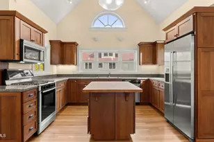 30 Cliffwood St, Lenox, MA 01240 - Photo 44