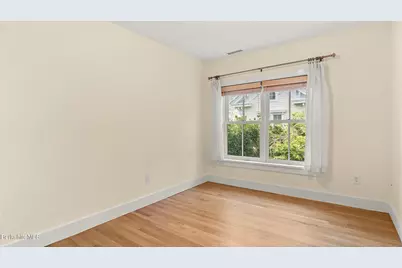 30 Cliffwood St, Lenox, MA 01240 - Photo 56
