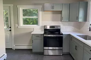 21 Austin Ave, Pittsfield, MA 01201 - Photo 4