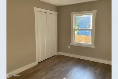 21 Austin Ave, Pittsfield, MA 01201 - Photo 12