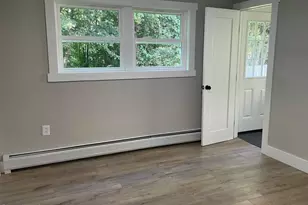 21 Austin Ave, Pittsfield, MA 01201 - Photo 8