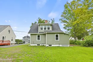 71 Essex St, Pittsfield, MA 01201 - Photo 40