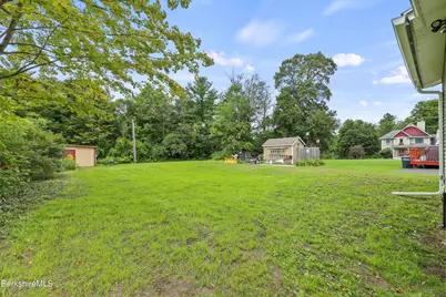 71 Essex St, Pittsfield, MA 01201 - Photo 42