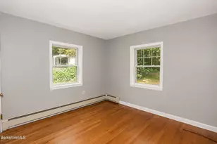 20 Prospect St, Dalton, MA 01226 - Photo 18