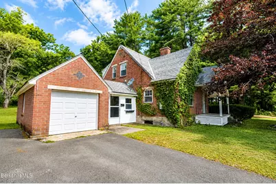 20 Prospect St, Dalton, MA 01226 - Photo 2