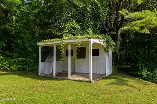 20 Prospect St, Dalton, MA 01226 - Photo 8