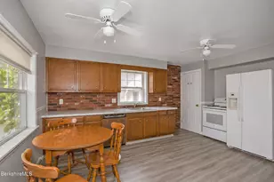 20 Prospect St, Dalton, MA 01226 - Photo 12