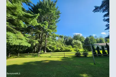 13 Glendale Middle Rd, Stockbridge, MA 01262 - Photo 8