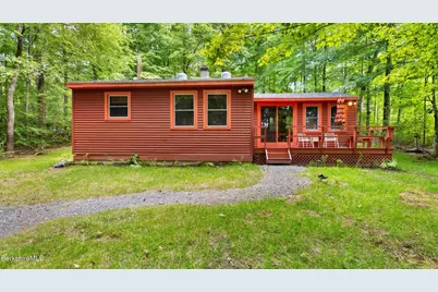 1 Massasoit Rd, Stockbridge, MA 01262 - Photo 2