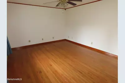 986 Church St, North Adams, MA 01247 - Photo 20
