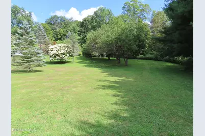 986 Church St, North Adams, MA 01247 - Photo 52