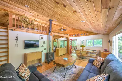 2 Woods Rd, Stockbridge, MA 01262 - Photo 10