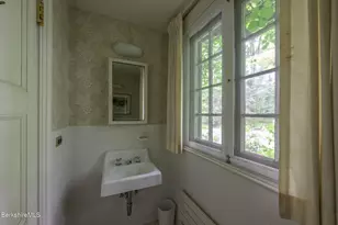 720 South St, Pittsfield, MA 01201 - Photo 18