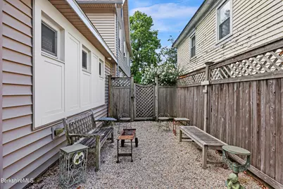 25 Cottage St, Great Barrington, MA 01230 - Photo 36