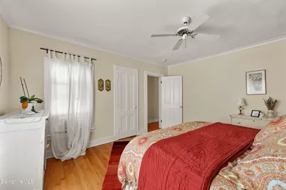 25 Cottage St, Great Barrington, MA 01230 - Photo 28