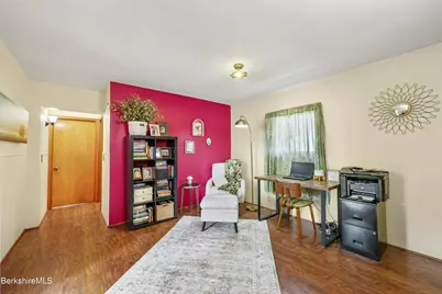 4 Richmond St, Adams, MA 01220 - Photo 30