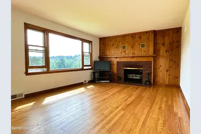2044 State Rd, Richmond, MA 01254 - Photo 14