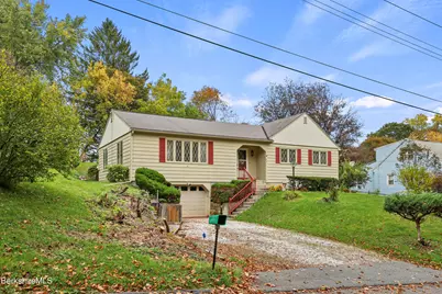20 Franklin St, Pittsfield, MA 01201 - Photo 1