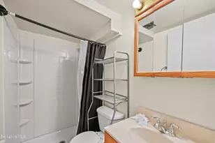 81 Calumet St, Pittsfield, MA 01201 - Photo 24