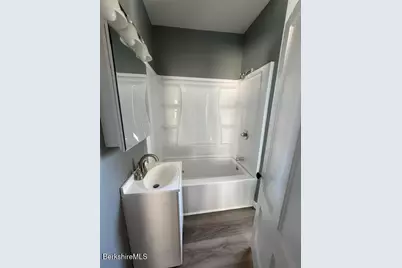 30 Hall St #2nd floor, North Adams, MA 01247 - Photo 10