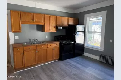 30 Hall St #2nd floor, North Adams, MA 01247 - Photo 4