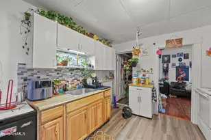 1093-1097 Tyler St, Pittsfield, MA 01201 - Photo 6