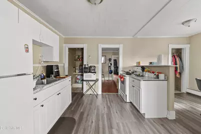 1093-1097 Tyler St, Pittsfield, MA 01201 - Photo 24