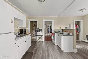 1093-1097 Tyler St, Pittsfield, MA 01201 - Photo 24