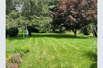 84 Windsor Ave, Pittsfield, MA 01201 - Photo 32