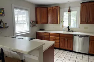 84 Windsor Ave, Pittsfield, MA 01201 - Photo 4
