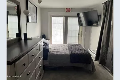 84 Windsor Ave, Pittsfield, MA 01201 - Photo 16