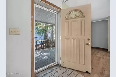 96 Shore Rd, Becket, MA 01223 - Photo 10