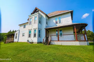 39 Middle Rd, Clarksburg, MA 01247 - Photo 2