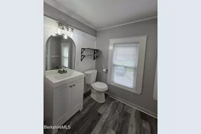 98 Friend St, Adams, MA 01220 - Photo 12