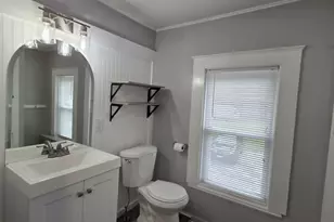 98 Friend St, Adams, MA 01220 - Photo 12