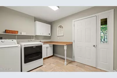 153-155 Pomeroy Ave, Pittsfield, MA 01201 - Photo 16