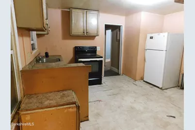 112 Union St, Pittsfield, MA 01201 - Photo 16