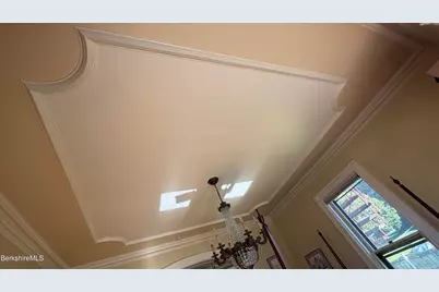 242 Church St, North Adams, MA 01247 - Photo 18