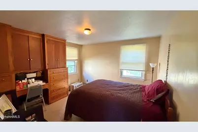 242 Church St, North Adams, MA 01247 - Photo 28