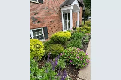 260 Pittsfield Rd #E6, Lenox, MA 01240 - Photo 2