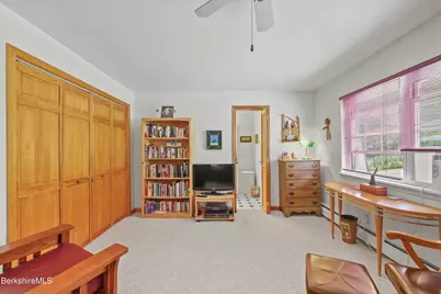 260 Pittsfield Rd #E6, Lenox, MA 01240 - Photo 18