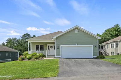 23 Aspen Way, Pittsfield, MA 01201 - Photo 2
