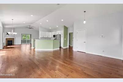 23 Aspen Way, Pittsfield, MA 01201 - Photo 6