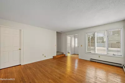 70 Lake St #b, Dalton, MA 01226 - Photo 4