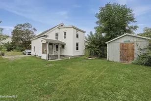 19 1/2 Spring St, North Adams, MA 01247 - Photo 22