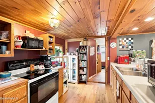 19 1/2 Spring St, North Adams, MA 01247 - Photo 10